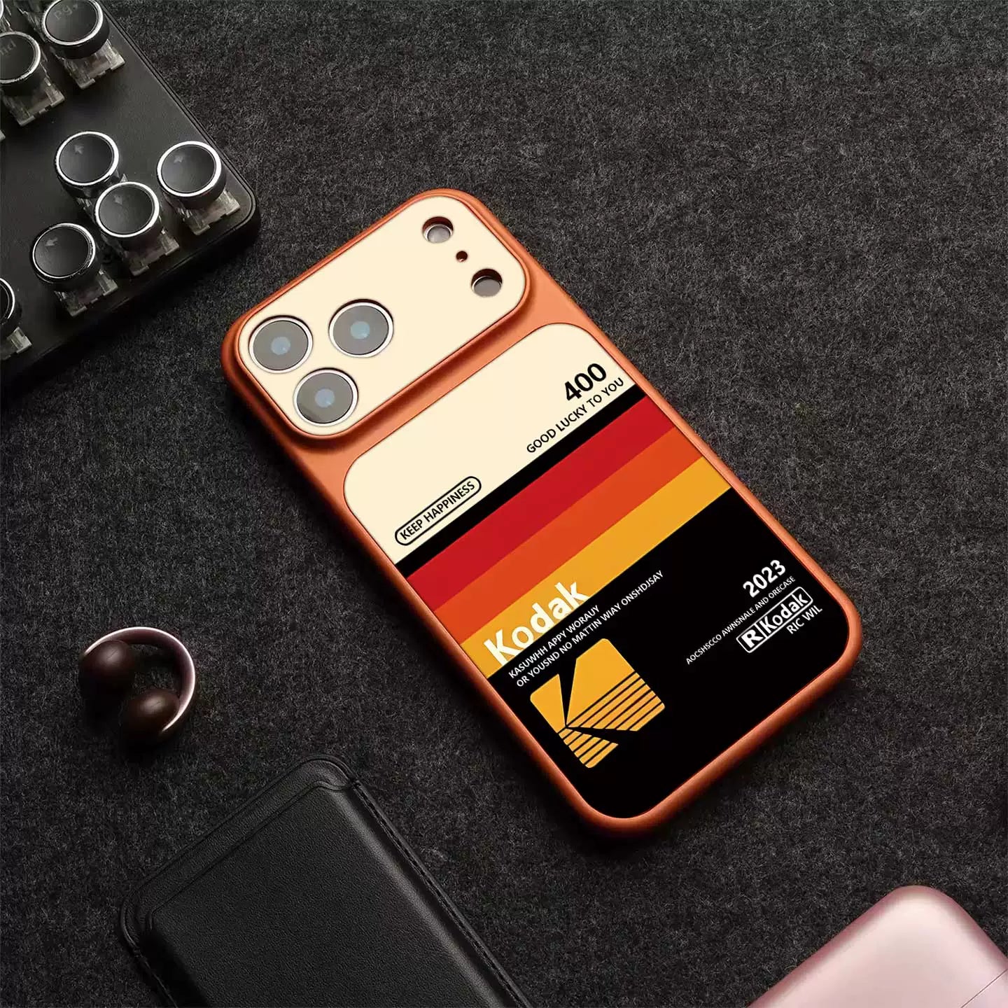 Retro film magnetic 17ProMax phone case